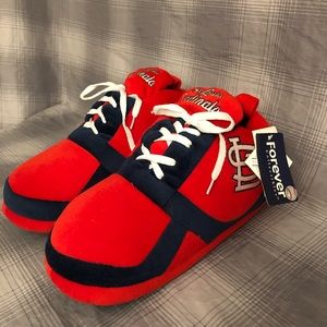 St Louis Cardinals Slippers Size Large